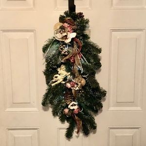 🎄SALE Pine Swag Wall Wreath, pinecones, pearl ribbon ornaments silk floral
